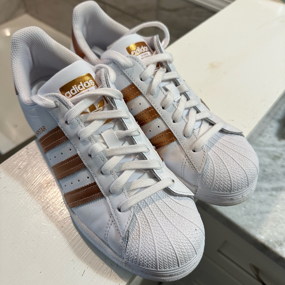 Adidas superstar